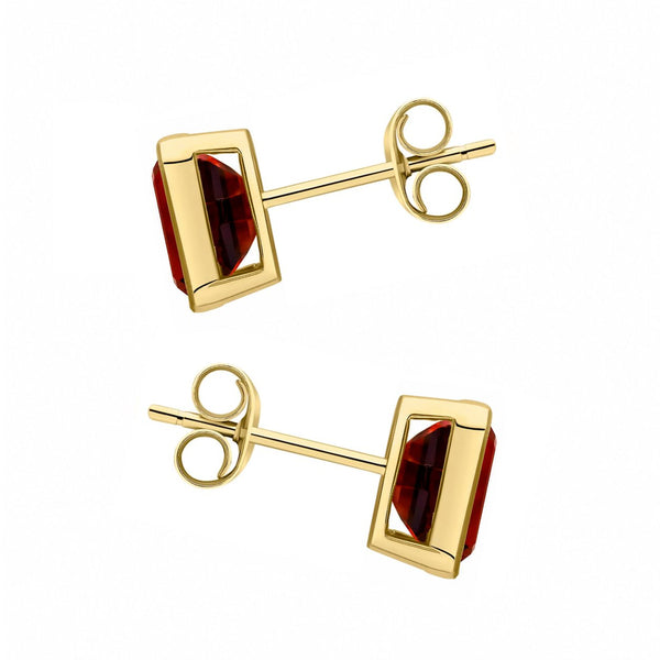 9ct yellow gold 7mm x 5mm emerald garnet stud earrings