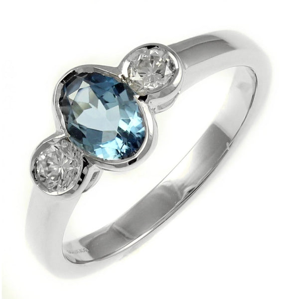 18ct white gold 0.67ct aquamarine & 0.29ct diamond 3 stone ring