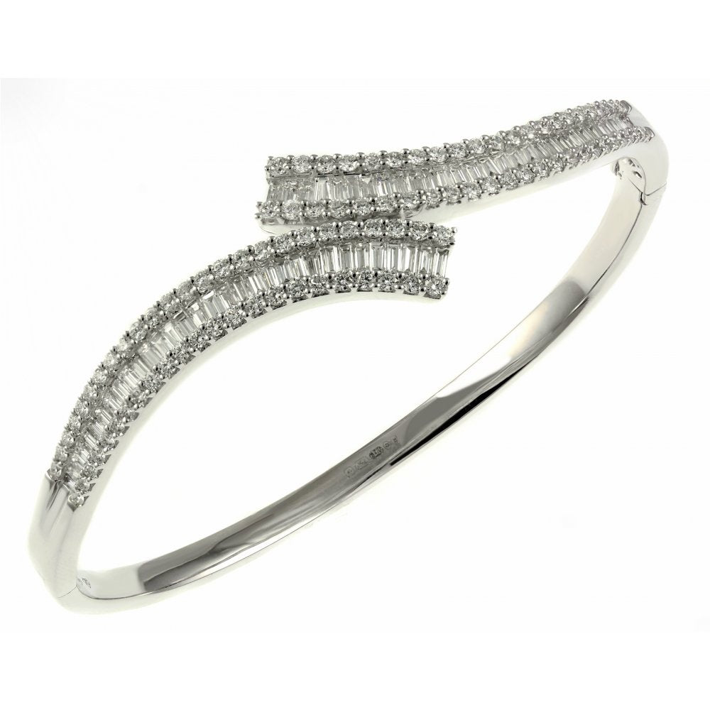 18ct white gold 2.71ct baguette & round diamond twist bangle
