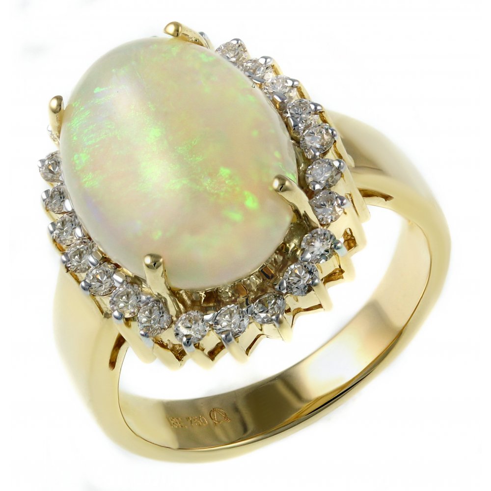 18ct yellow gold 3.91ct natural opal & 0.54ct diamond ring