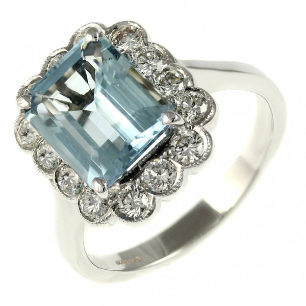 18ct white gold 2.89ct aquamarine & 0.74ct diamond cluster ring
