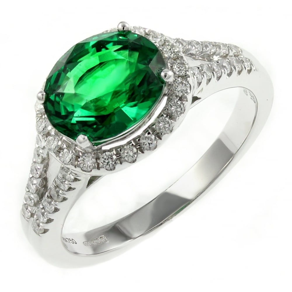18ct white gold 2.53ct tsavorite garnet & 0.31ct diamond ring