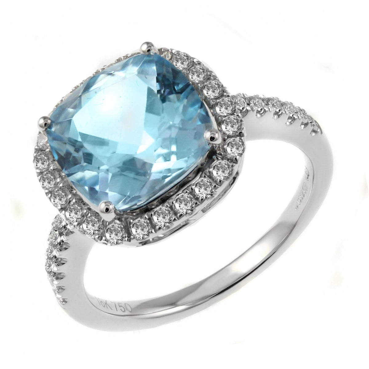 18ct white gold 5.20ct Sky blue topaz & 0.58ct diamond ring