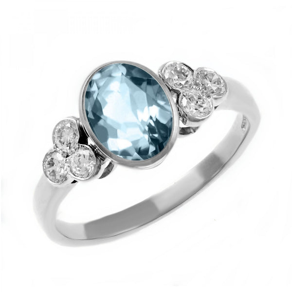 18ct white gold 1.26ct aquamarine & 0.38ct diamond ring