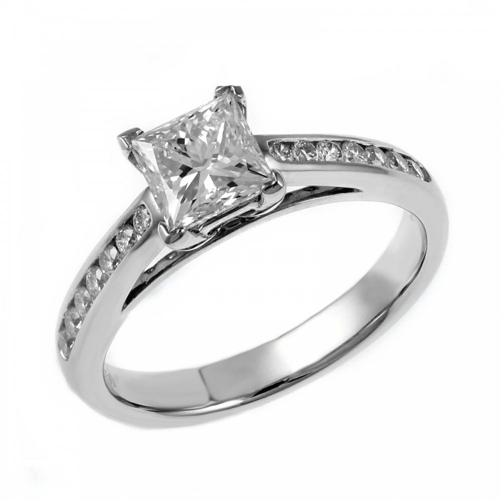 Platinum 1.00ct D VS2 EGL princess cut diamond ring