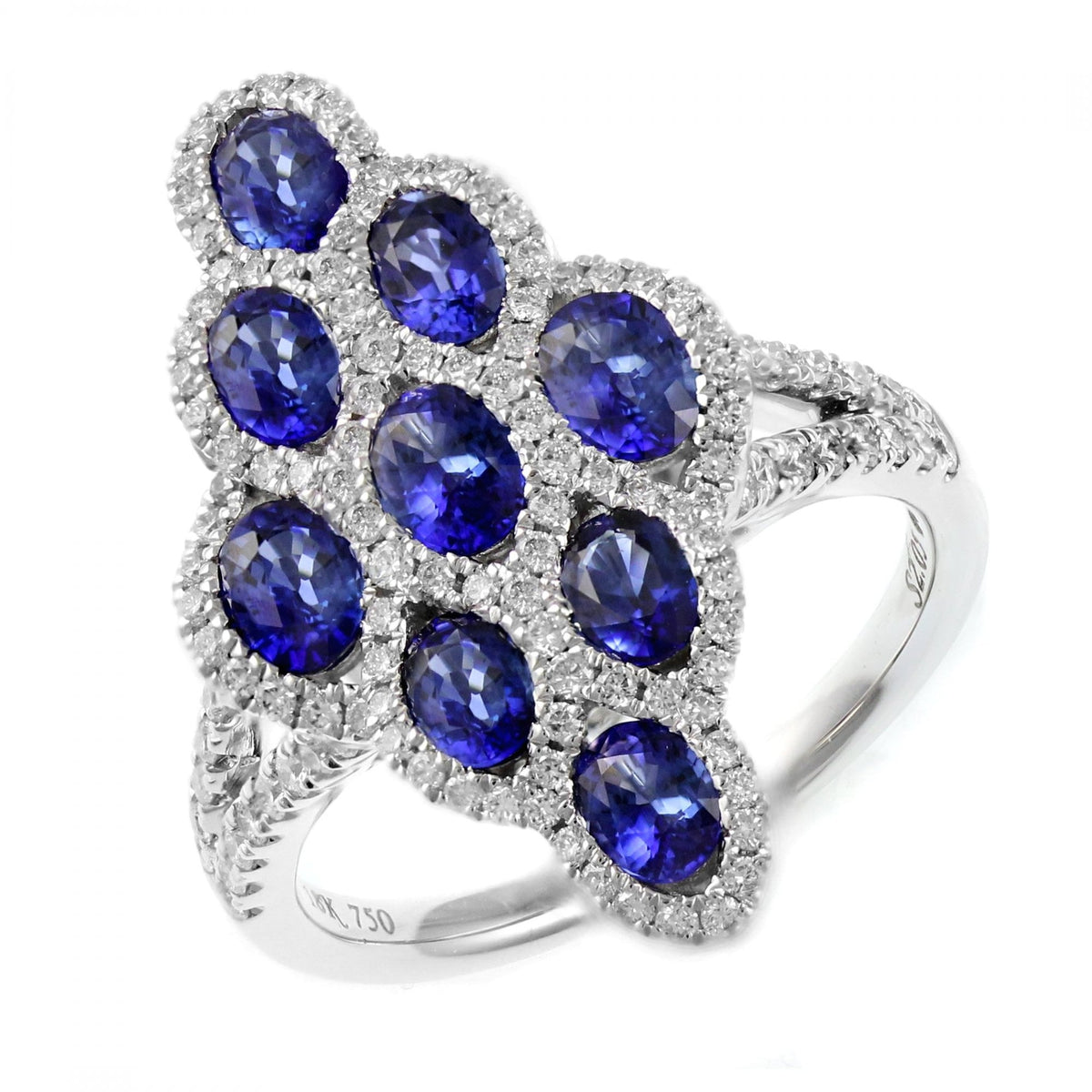 18ct white gold 2.05ct sapphire & 0.59ct diamond cluster ring