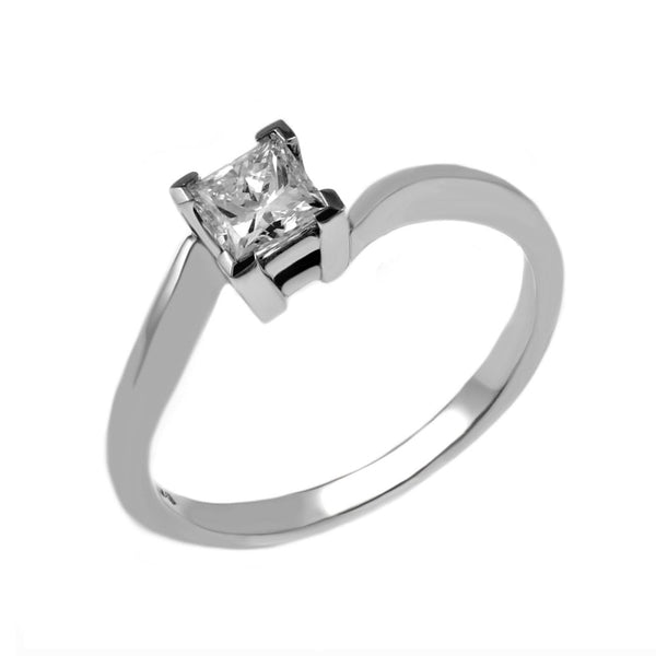 Platinum 0.54ct princess cut diamond twist ring