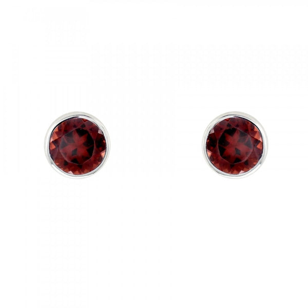 Platinum 5mm x 5mm garnet stud earrings