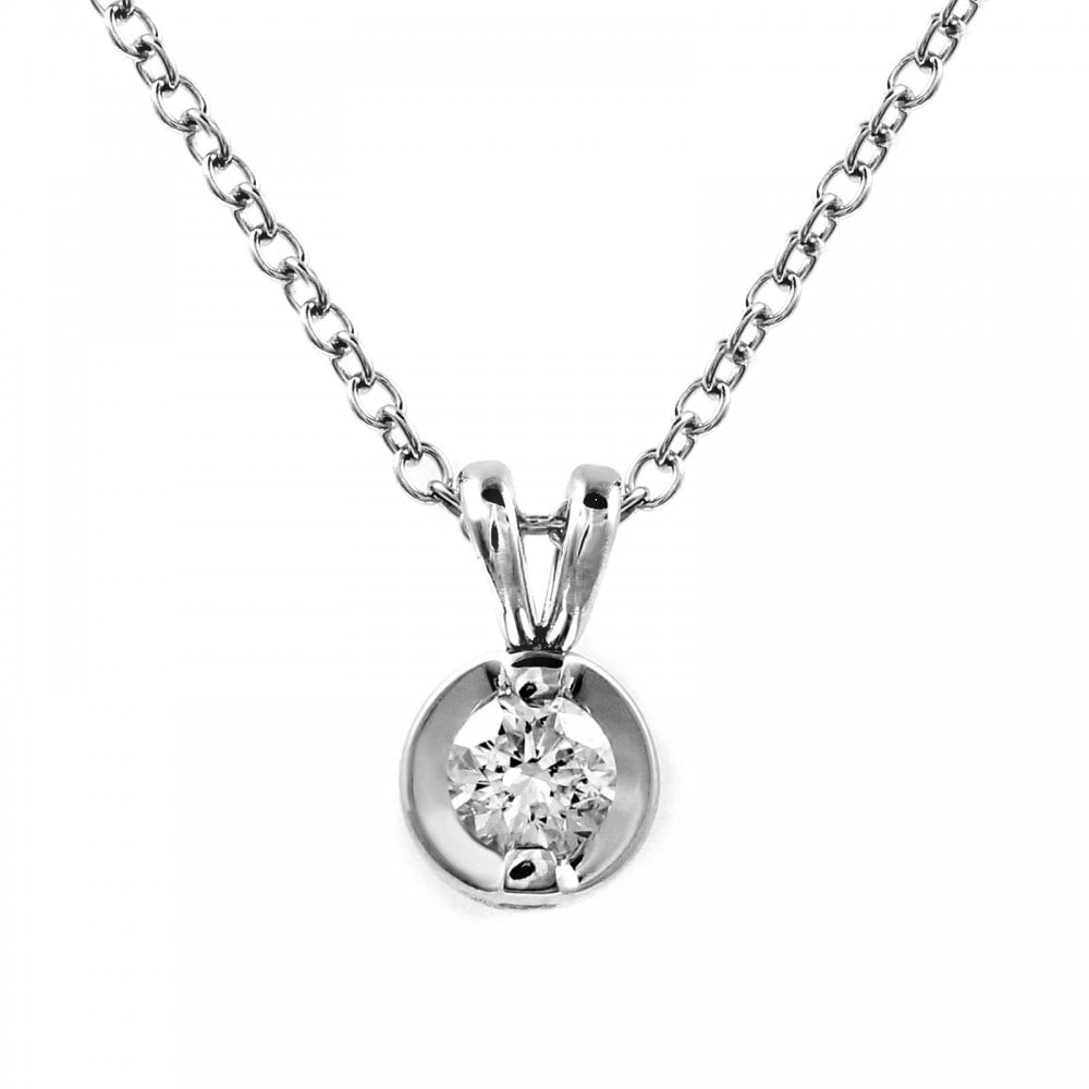 18ct white gold 0.66ct round brilliant cut diamond pendant