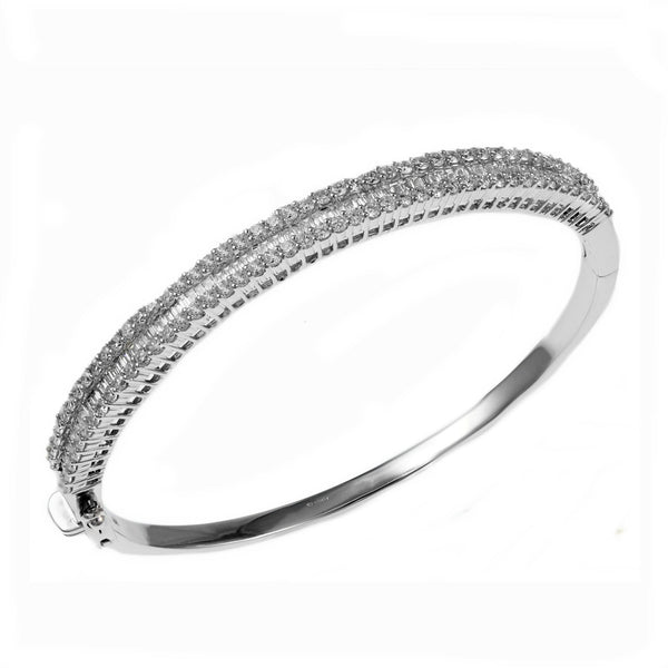 18ct white gold 2.50ct baguette & round diamond bangle