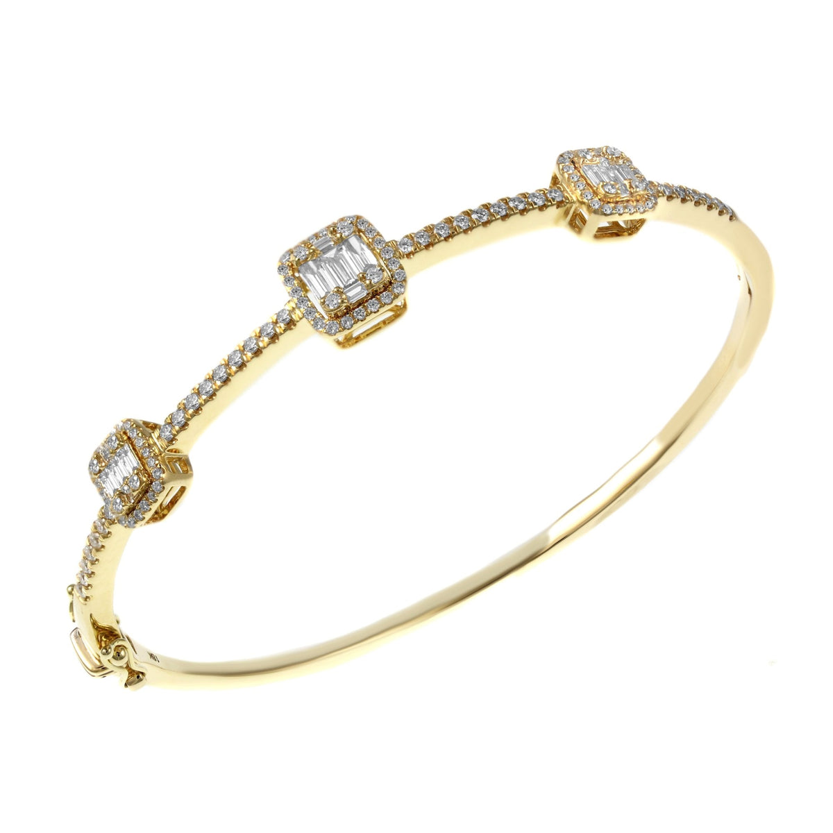 18ct yellow gold 1.53ct diamond cluster bangle