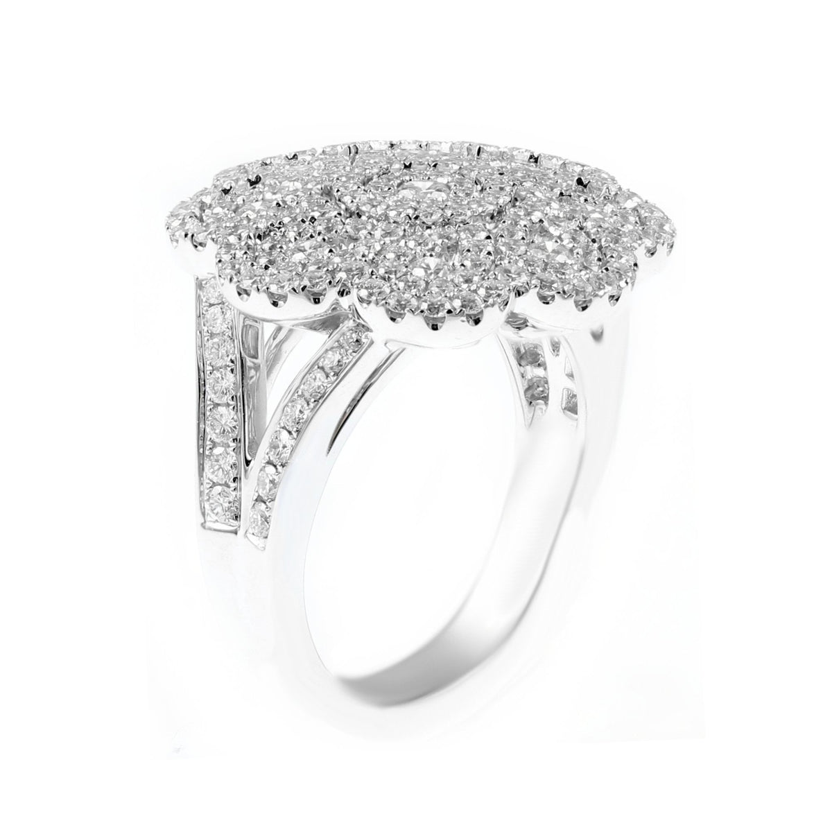 18ct white gold 1.73ct round diamond flower cluster ring