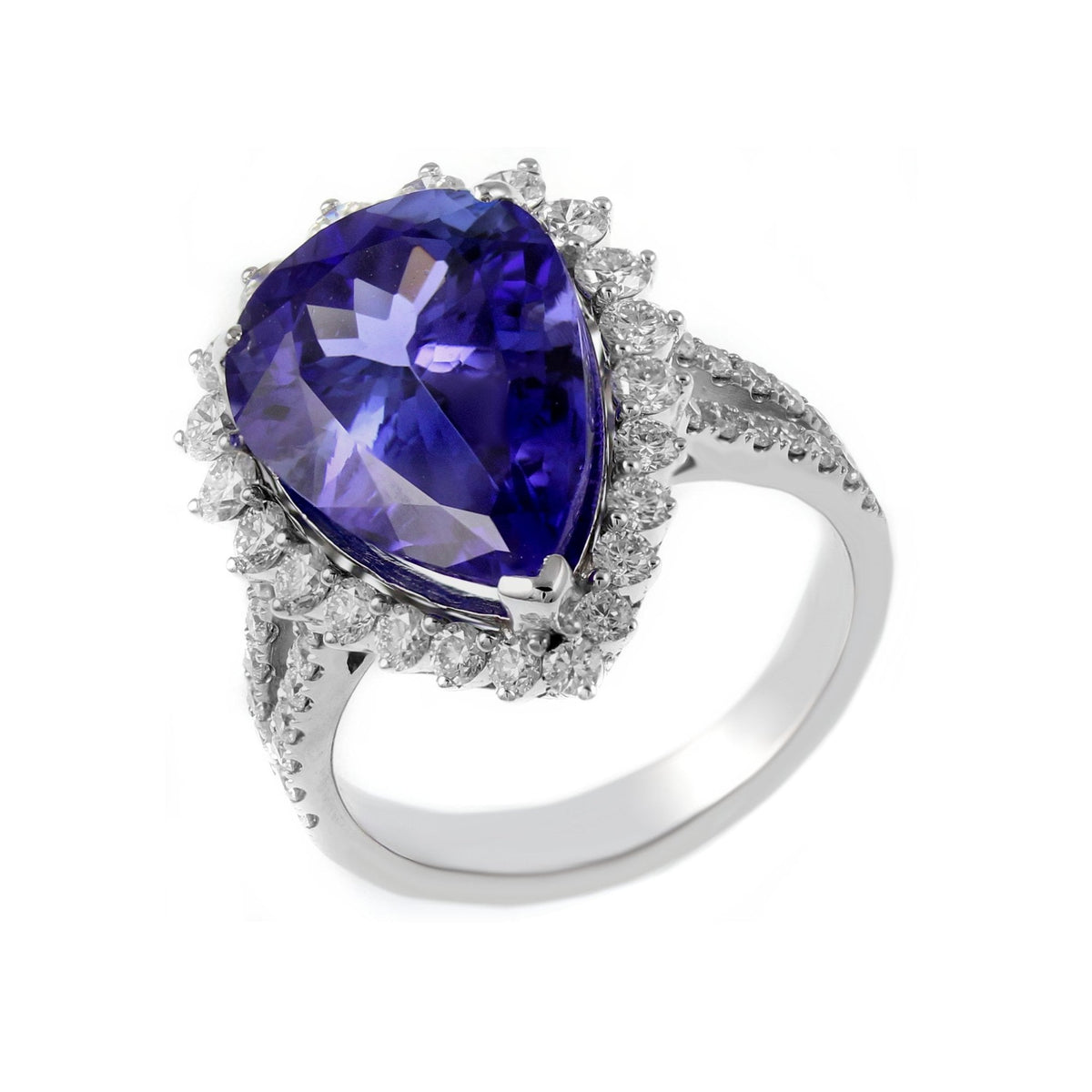 18ct white gold 9.14ct tanzanite & 1.31ct diamond cluster ring