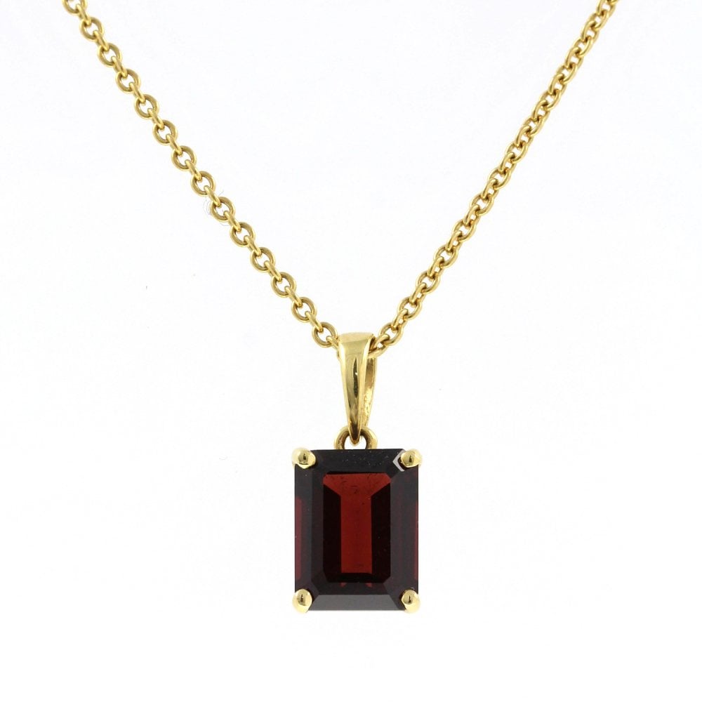 9ct yellow gold 10mm x 8mm emerald cut garnet pendant