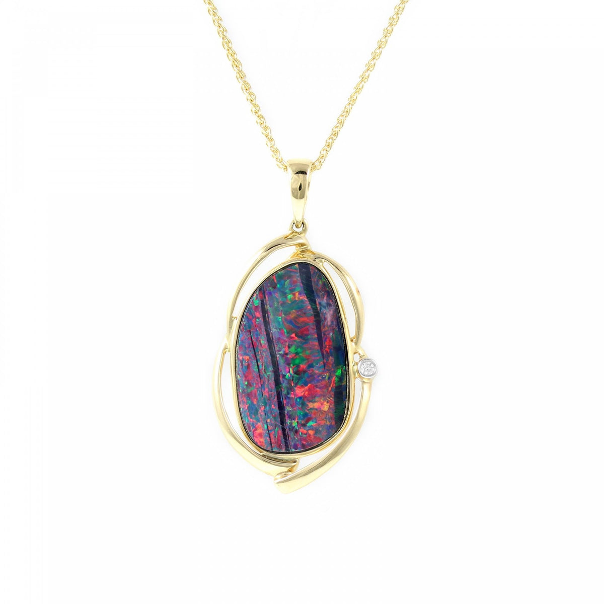 14ct yellow gold 6.82ct opal doublet & diamond pendant