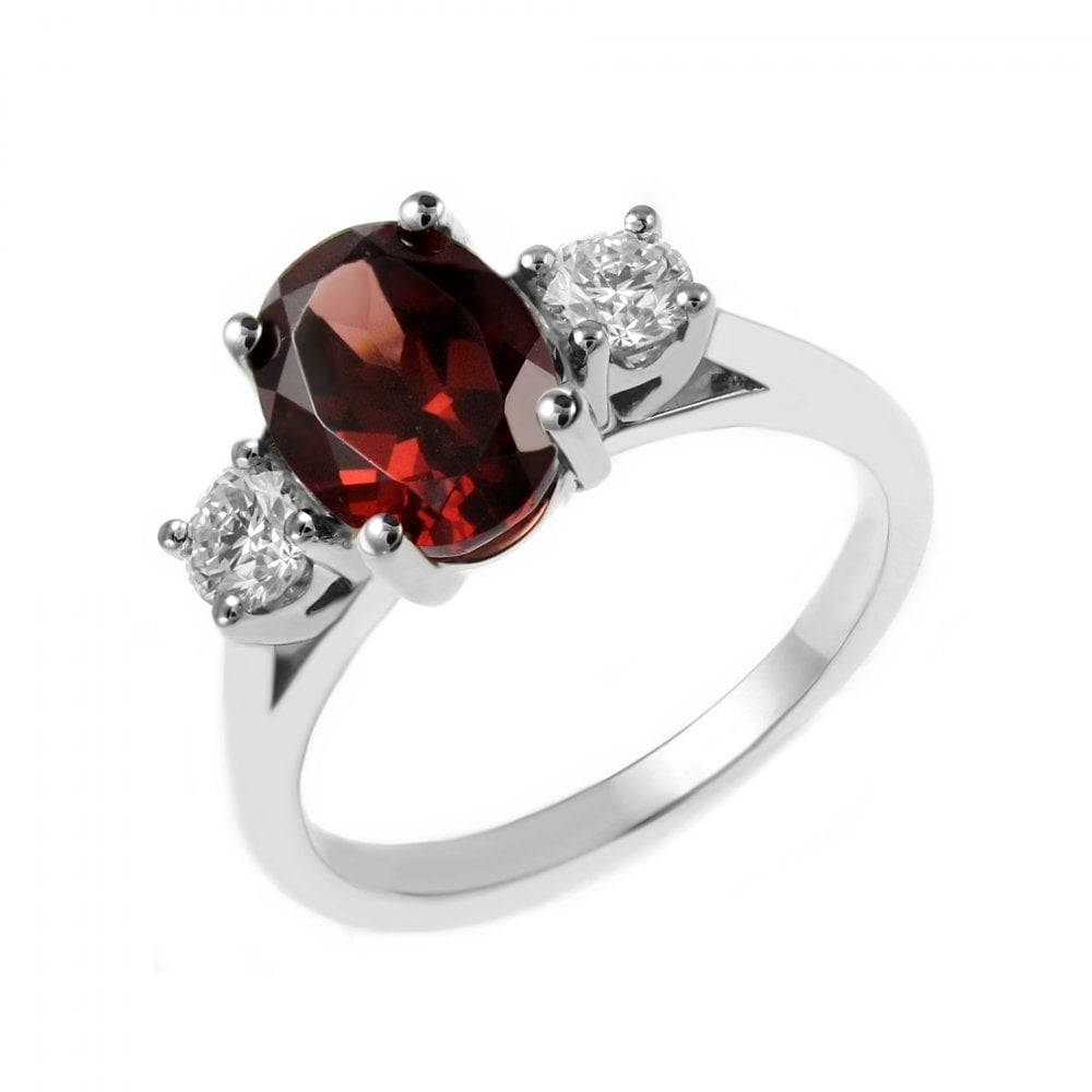 Platinum 2.12ct garnet & 0.41ct diamond 3 stone ring