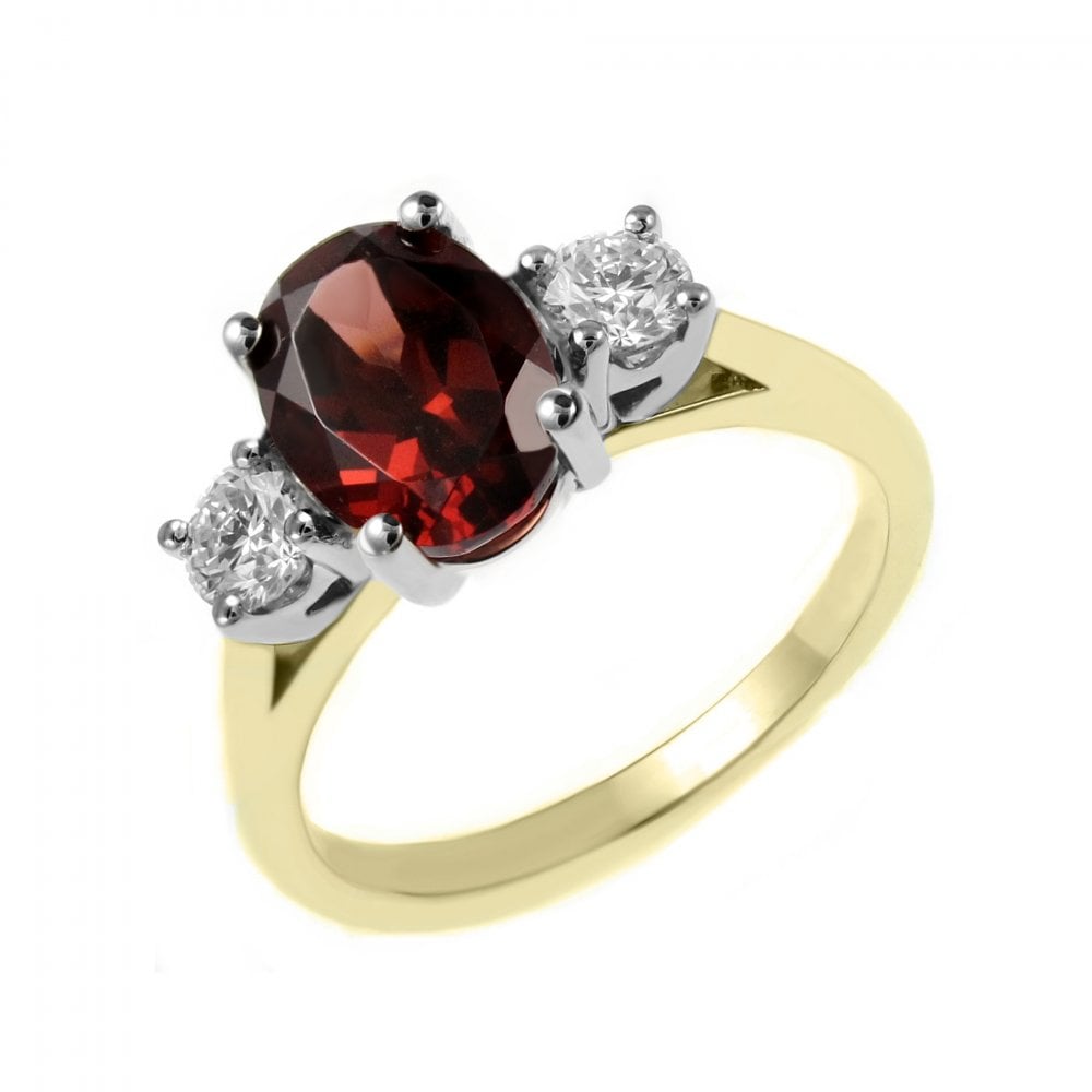 18ct yellow gold 1.98ct garnet & 0.40ct diamond 3 stone ring