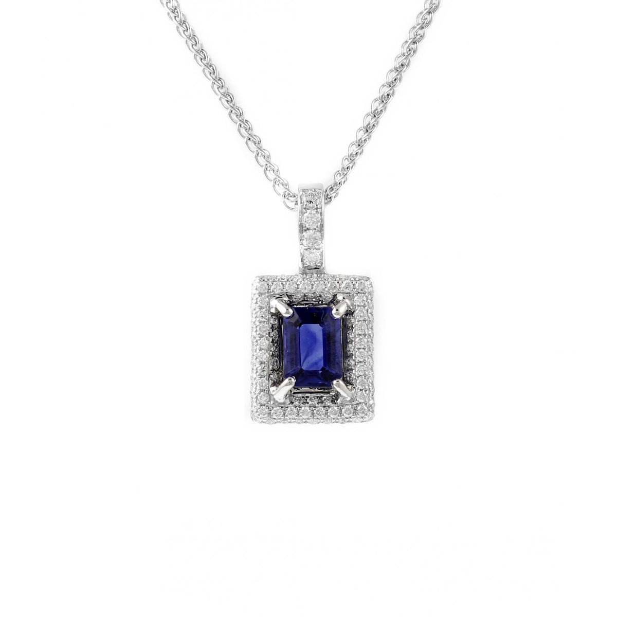 18ct white gold 0.98ct sapphire & 0.37ct diamond cluster pendant