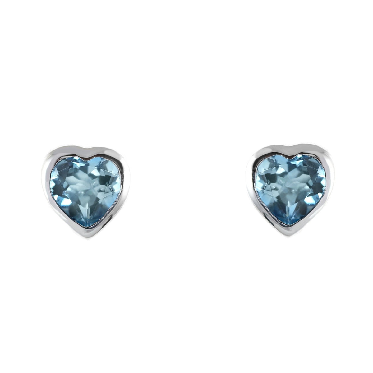 9ct white gold 6mm x 6mm heart aquamarine stud earrings