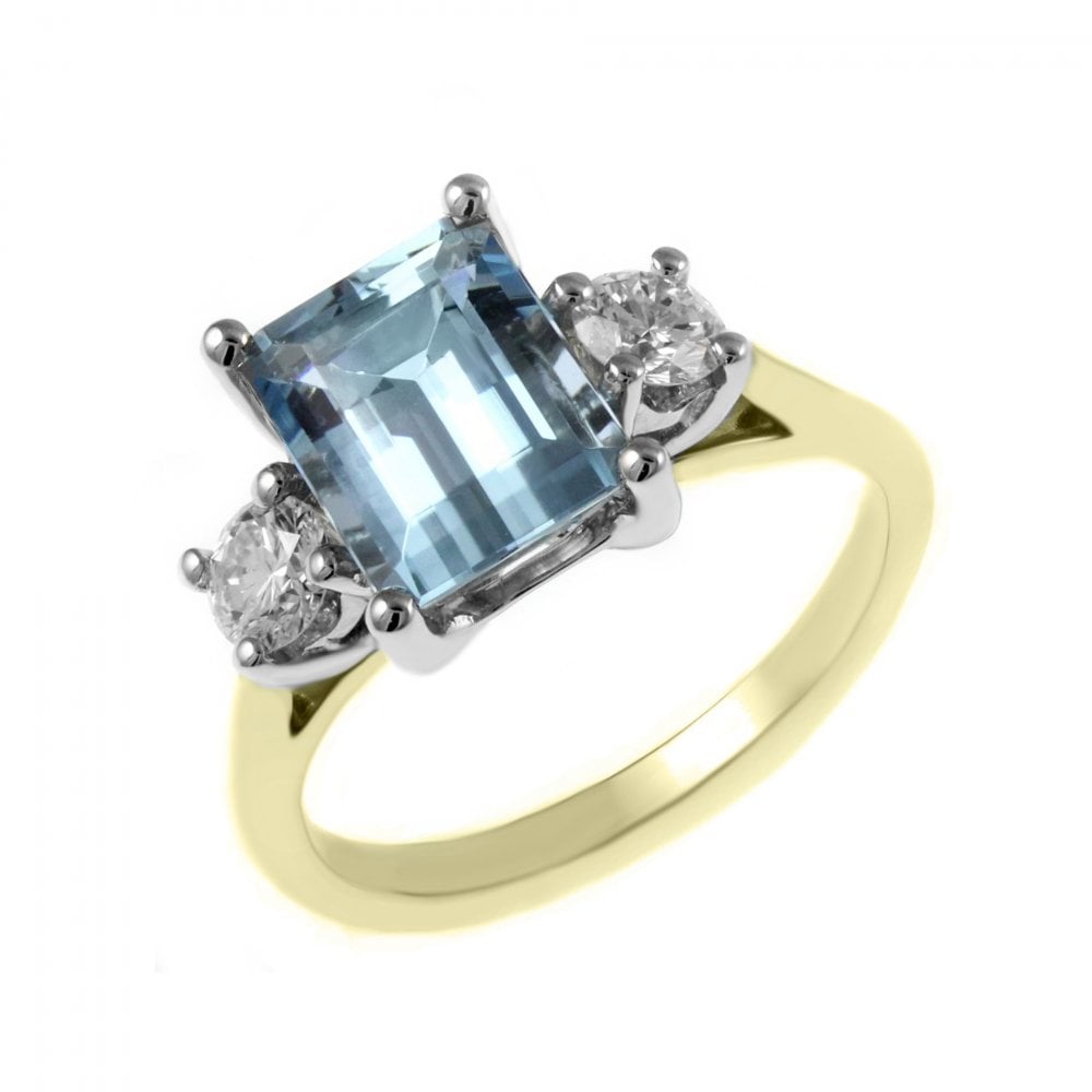 18ct yellow gold 2.14ct aquamarine & 0.40ct diamond 3 stone ring