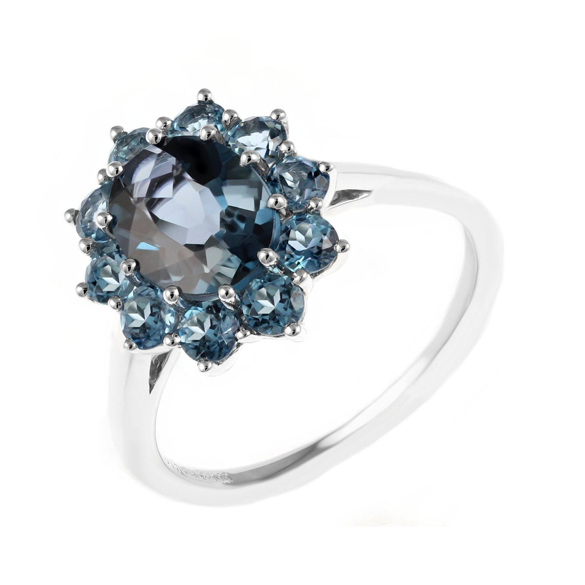 9ct white gold 9mm x 7mm London blue topaz cluster ring
