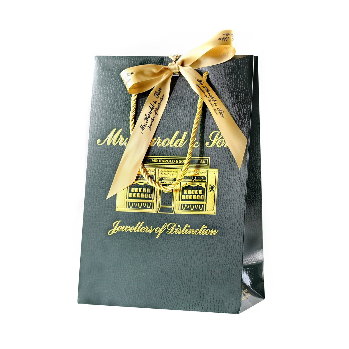 18ct yellow gold Akoya 7.5mm x 8.0mm & 0.33ct diamond necklace