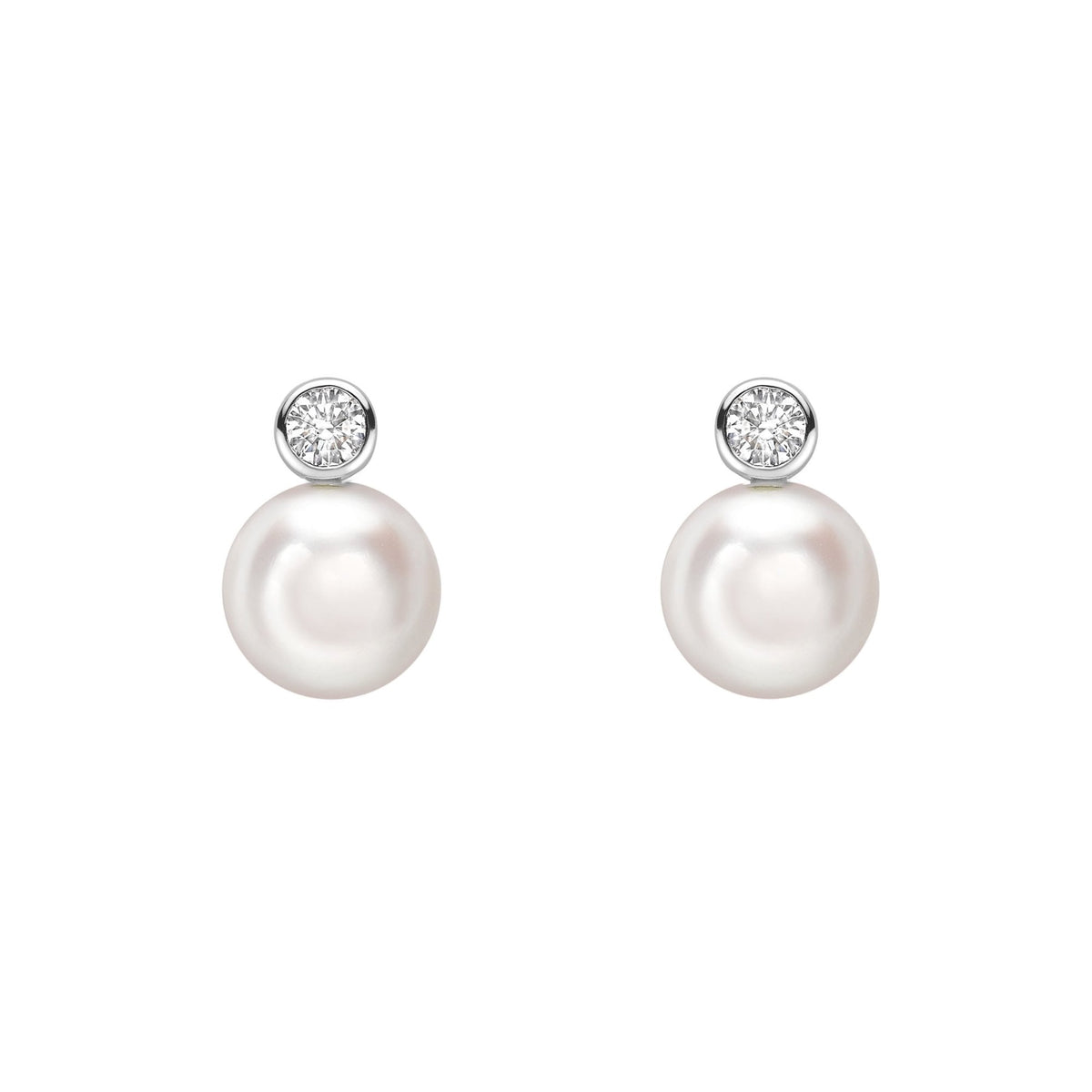 18ct white gold 8.5mm x 8mm Akoya pearl 0.40ct diamond earrings