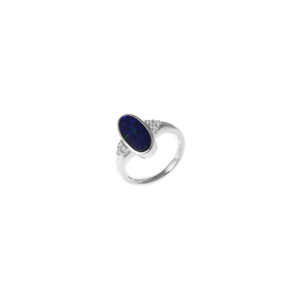 14ct white gold 1.45ct opal doublet & 0.13ct diamond ring