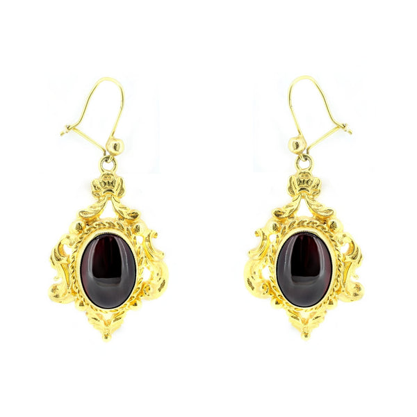 Preowned 9ct yellow gold 14mm x 10mm cabachon garnet earrings