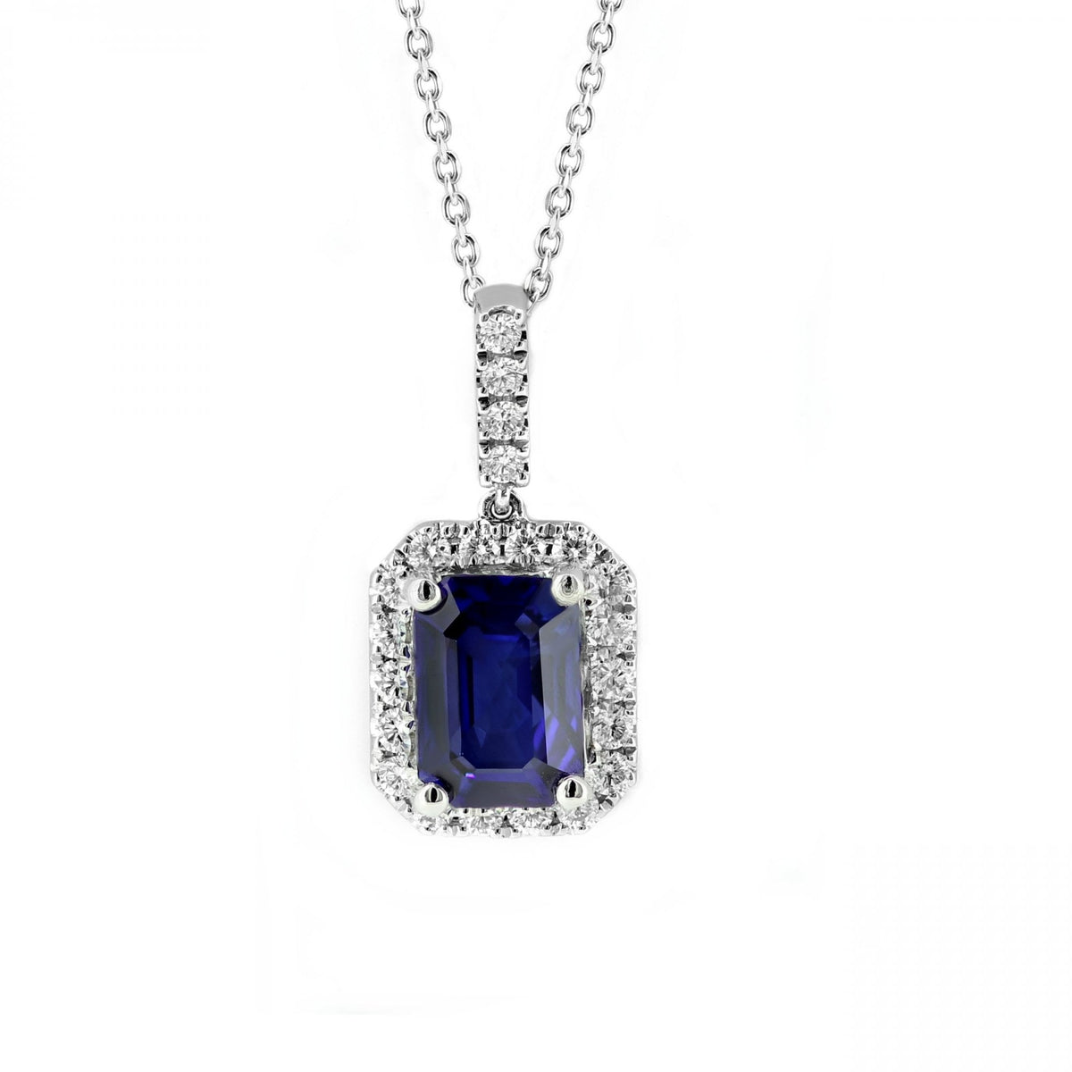 Platinum 1.61ct sapphire & 0.38ct diamond cluster pendant