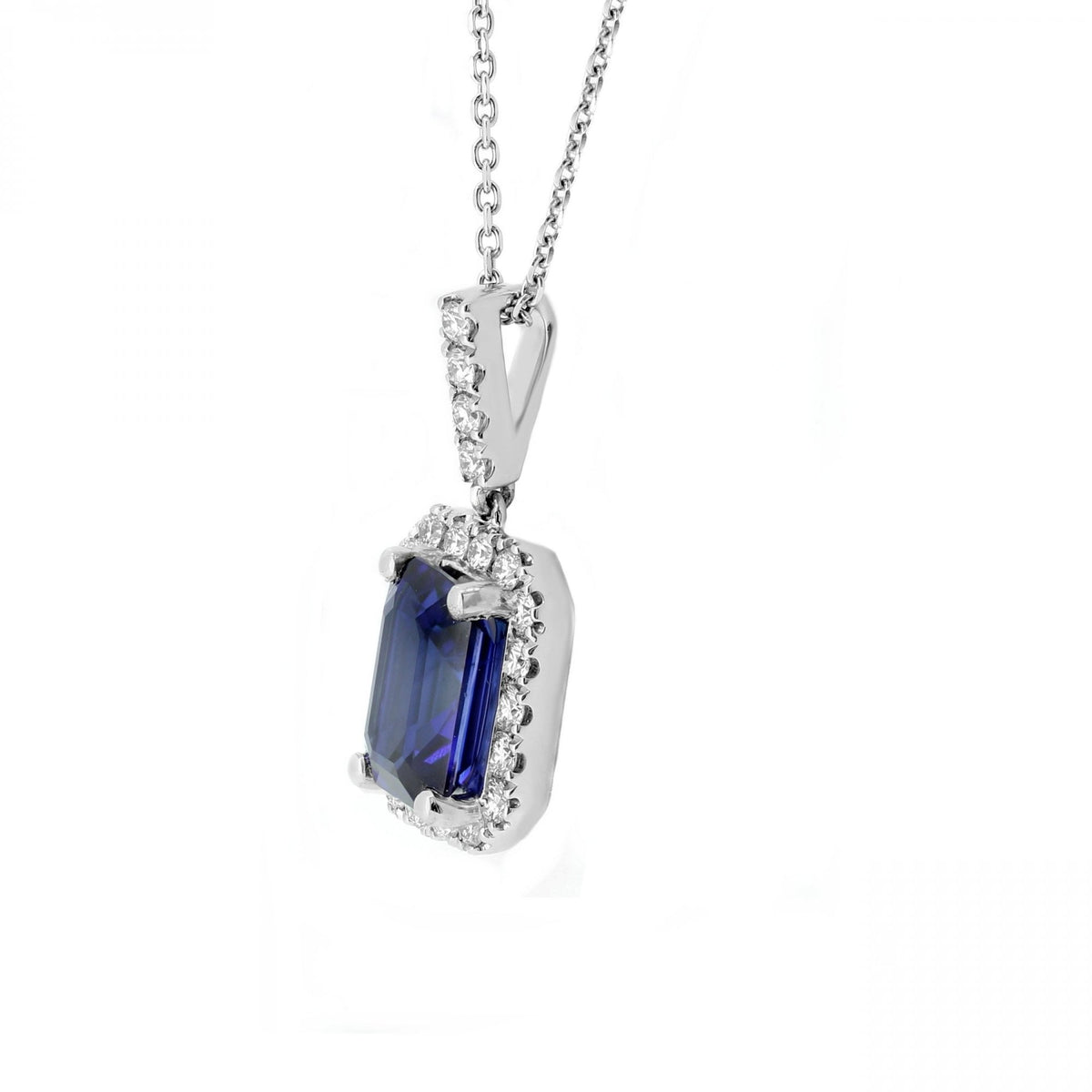 Platinum 1.61ct sapphire & 0.38ct diamond cluster pendant
