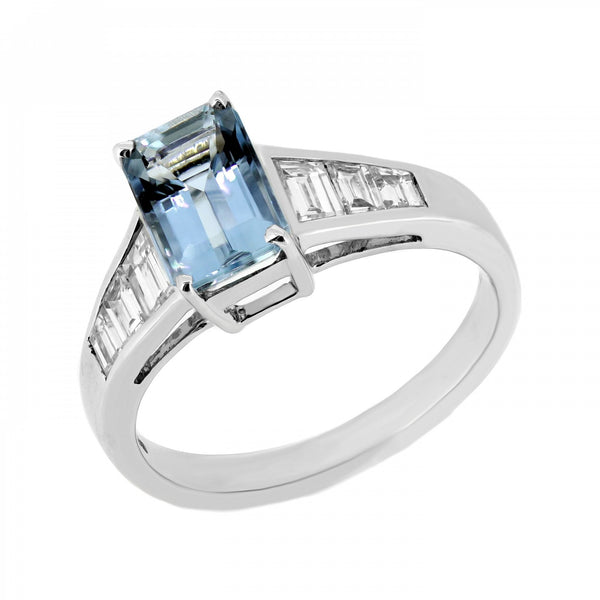 18ct white gold 1.42ct aquamarine & 0.63ct diamond ring