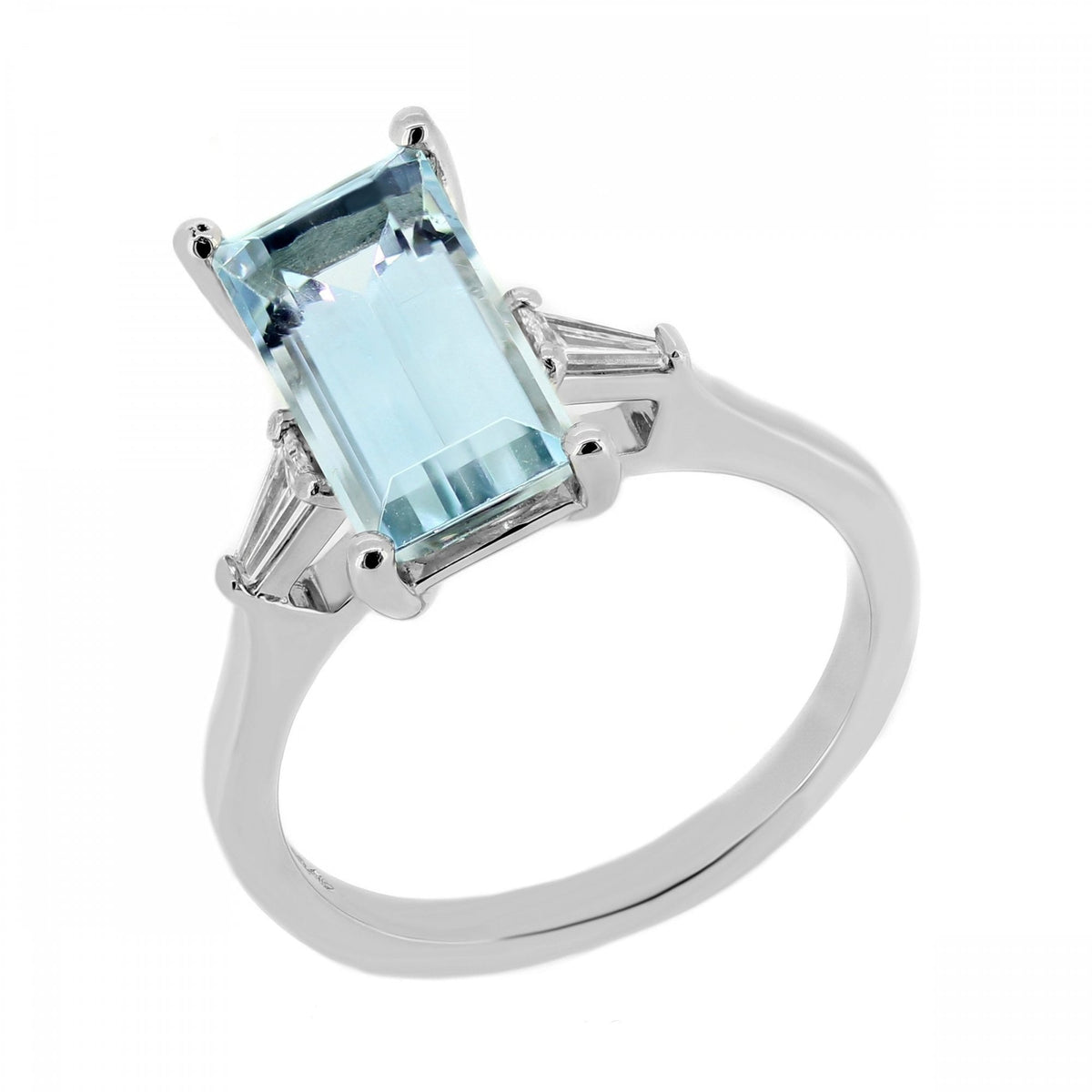 Platinum 2.53ct aquamarine & 0.14ct diamond ring