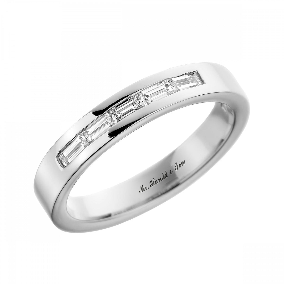 Platinum 0.30ct baguette cut diamond ring