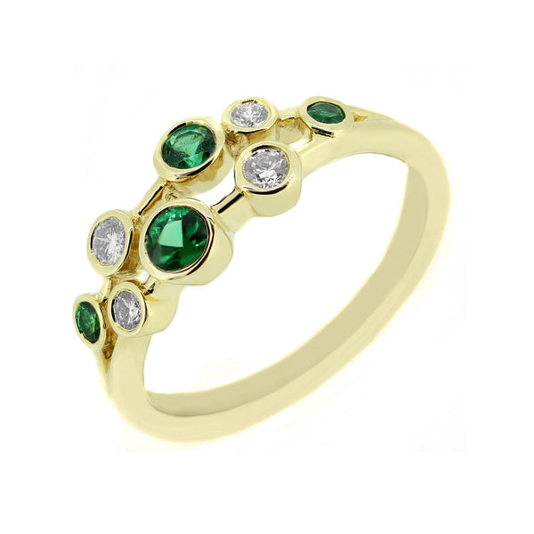 18ct yellow gold 0.27ct emerald & 0.19ct diamond cluster ring