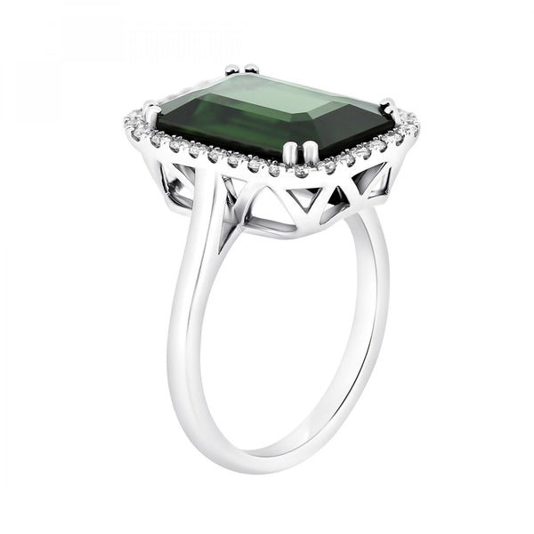 18ct white gold 8.75ct green tourmaline & 0.31ct diamond ring