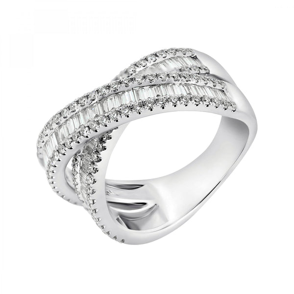 18ct white gold 1.35ct baguette & round diamond cluster ring