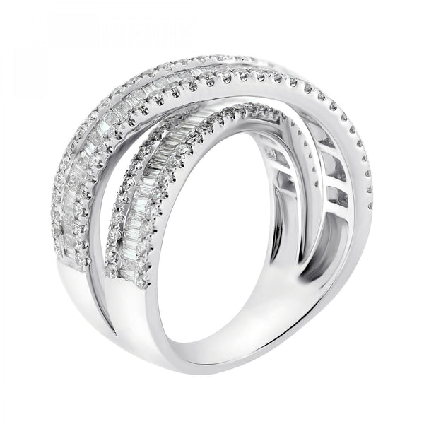 18ct white gold 1.35ct baguette & round diamond cluster ring