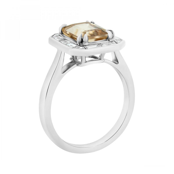 18ct white gold 2.79ct morganite & 0.82ct diamond ring