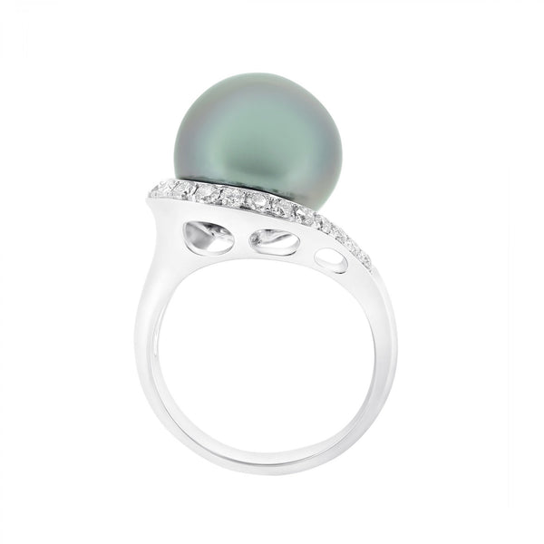 18ct white gold 13.2mm Tahitian pearl & 0.39ct diamond ring
