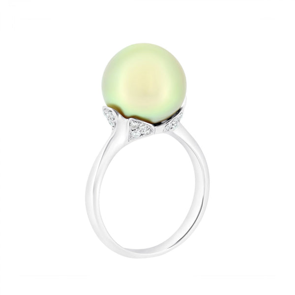 18ct white gold 12.1mm golden pearl & 0.20ct diamond ring