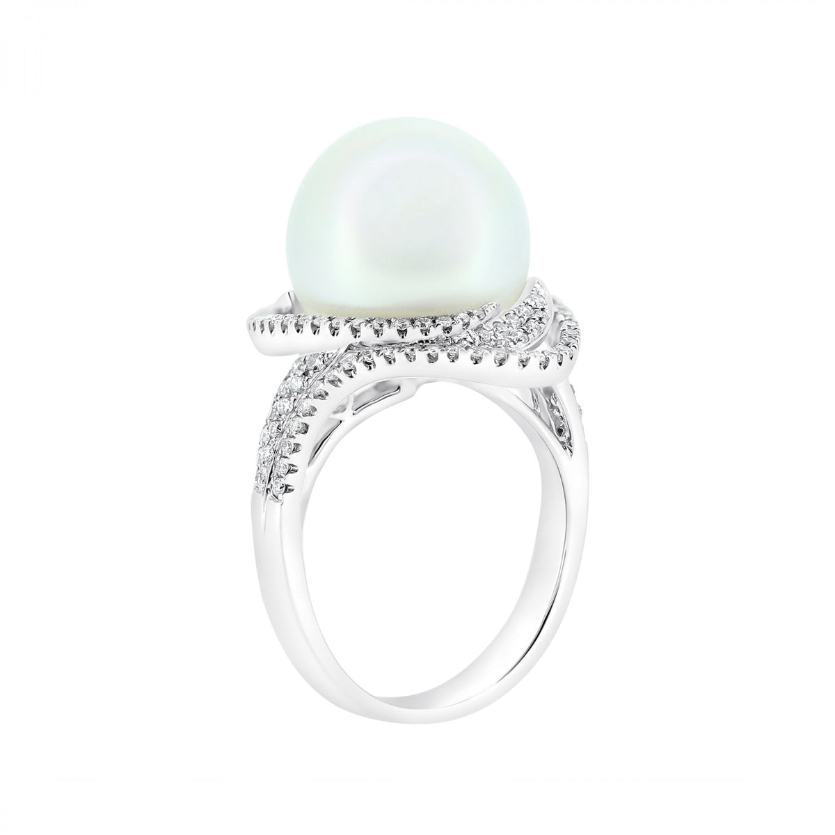 18ct white gold 13.1mm South Sea pearl & 0.49ct diamond ring