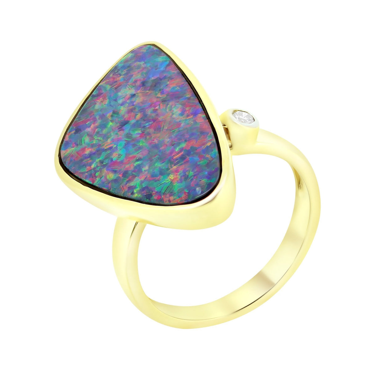 18ct yellow gold 6.69ct opal doublet & 0.06ct diamond ring