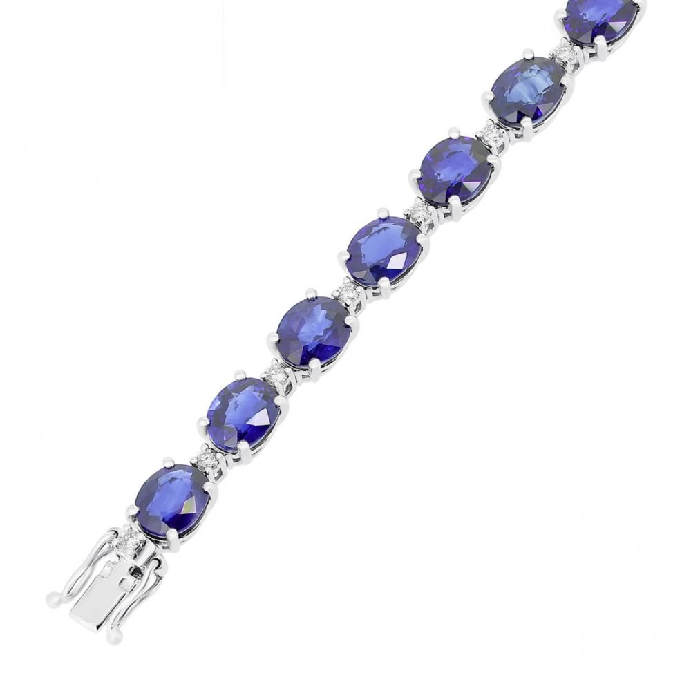 18ct white gold 17.49ct sapphire & 0.40ct diamond bracelet