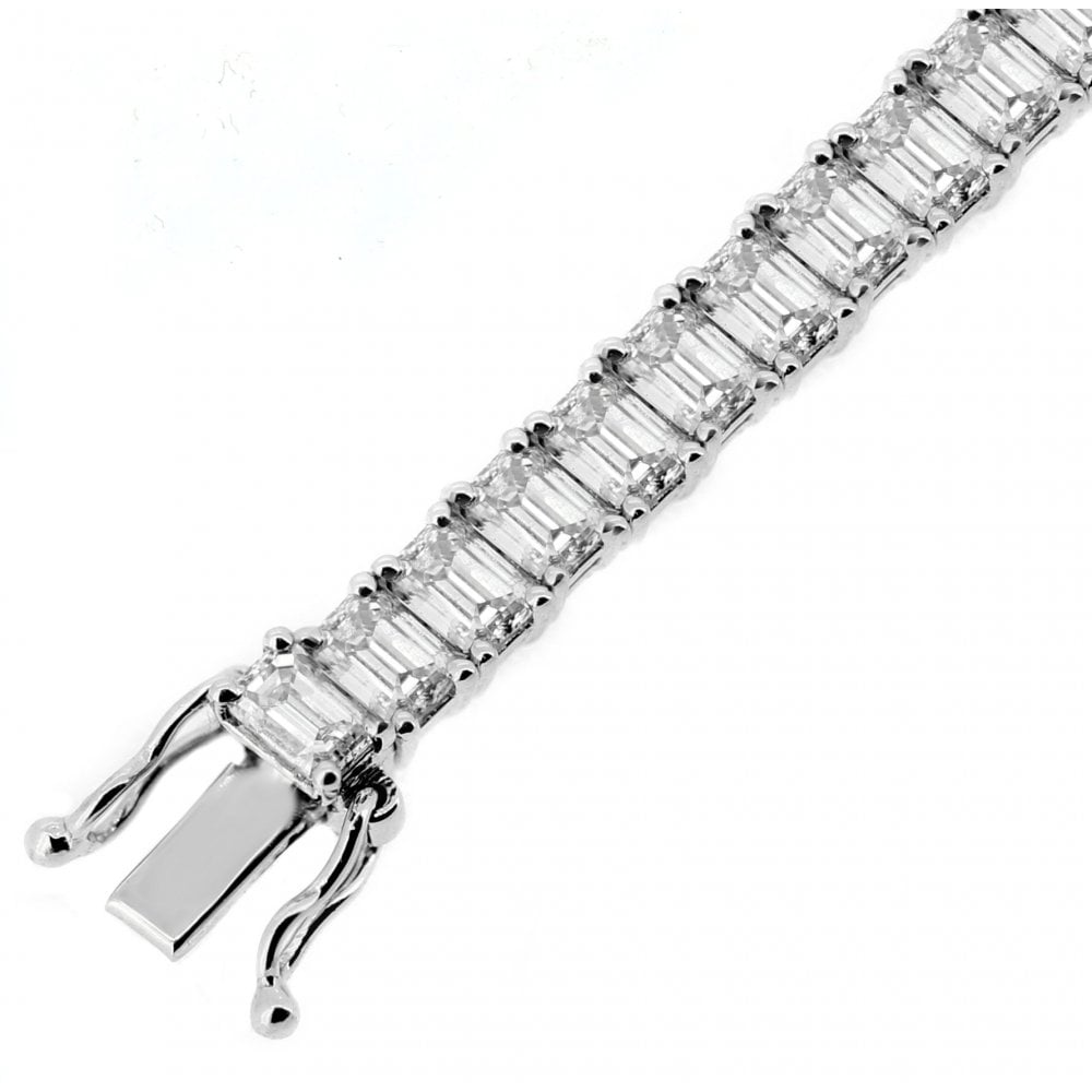 18ct white gold 9.30ct emerald cut diamond bracelet