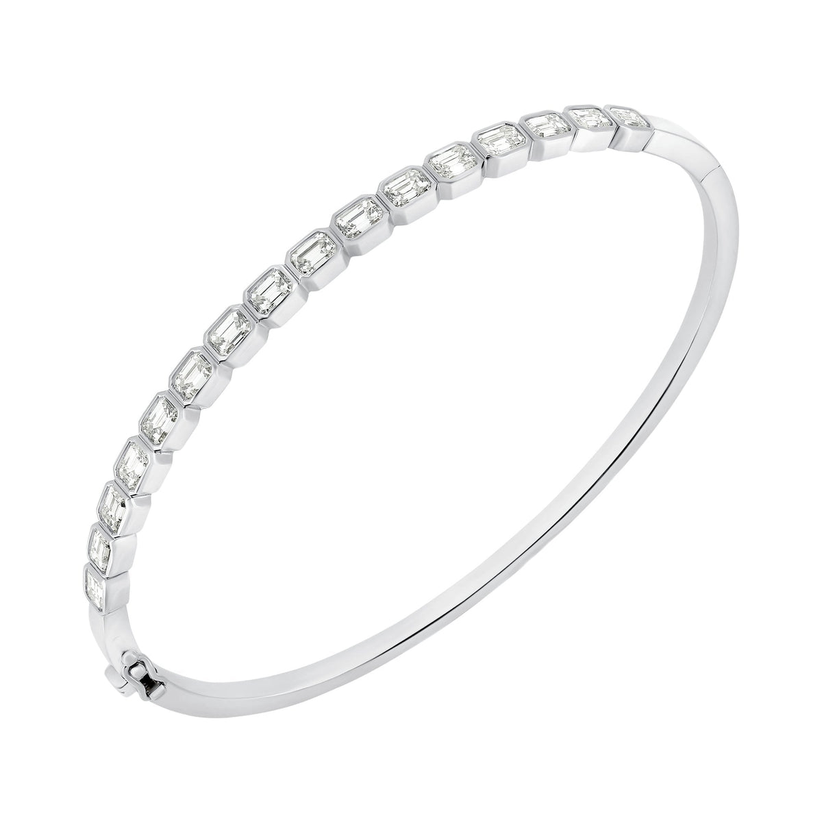18ct white gold 2.40ct emerald cut diamond bangle