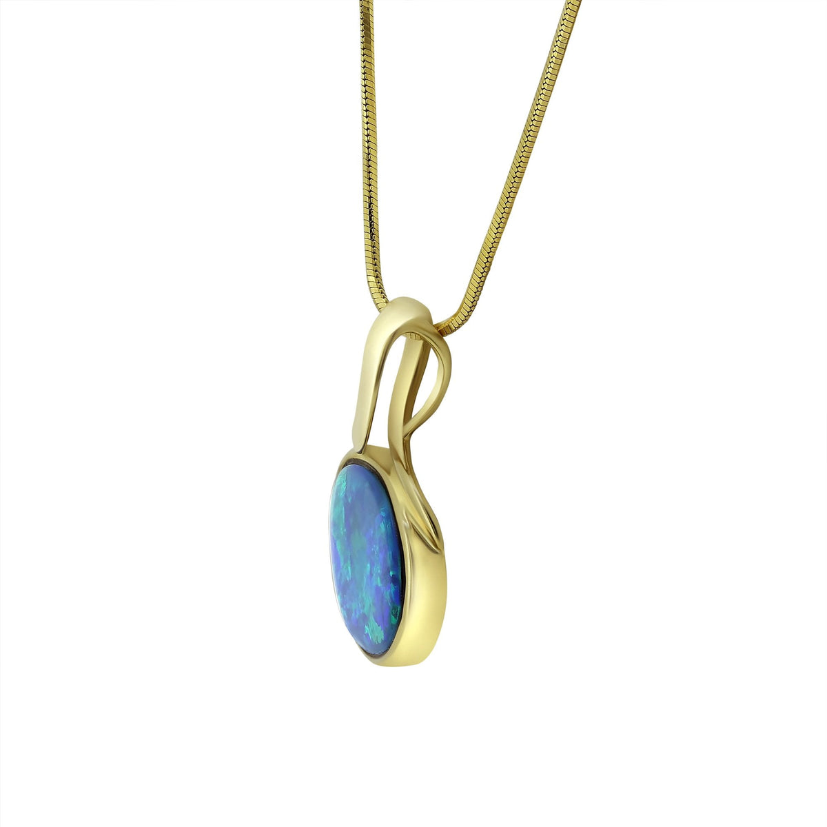 14ct yellow gold 3.63ct opal doublet pendant