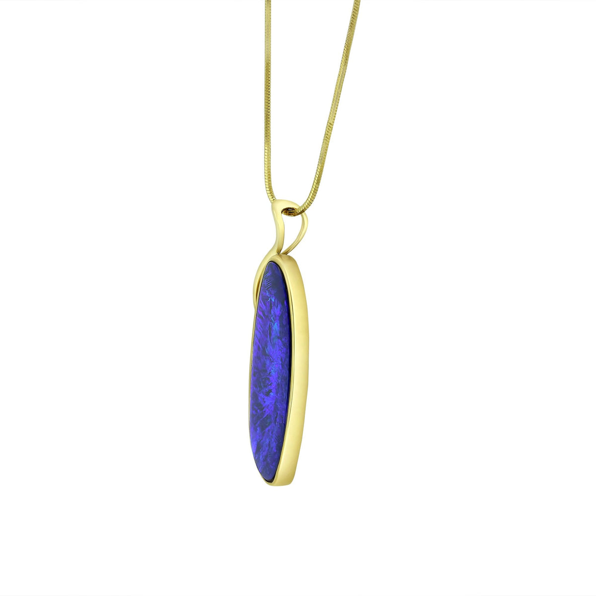 14ct yellow gold 7.80ct opal doublet pendant