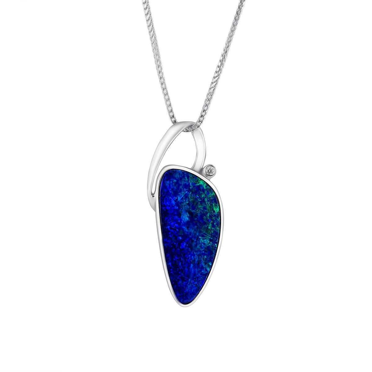 14ct white gold 4.35ct opal doublet & 0.02ct diamond pendant