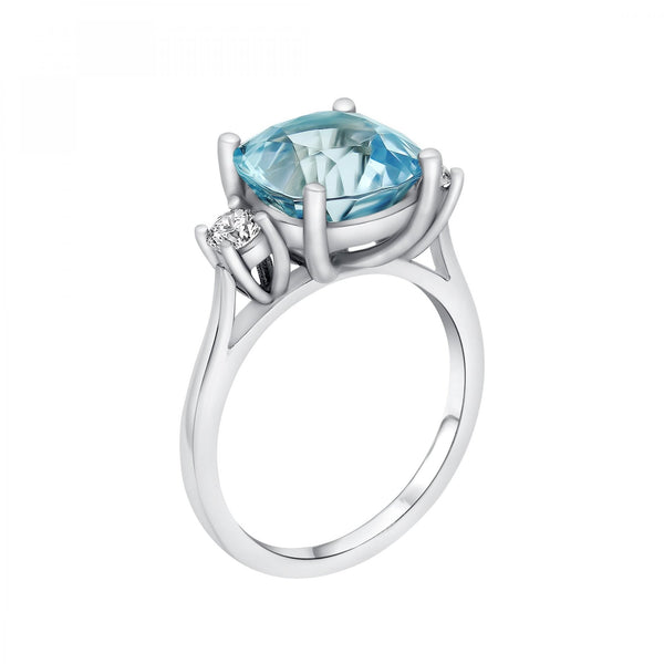 Platinum 3.76ct aquamarine & 0.29ct diamond 3 stone ring